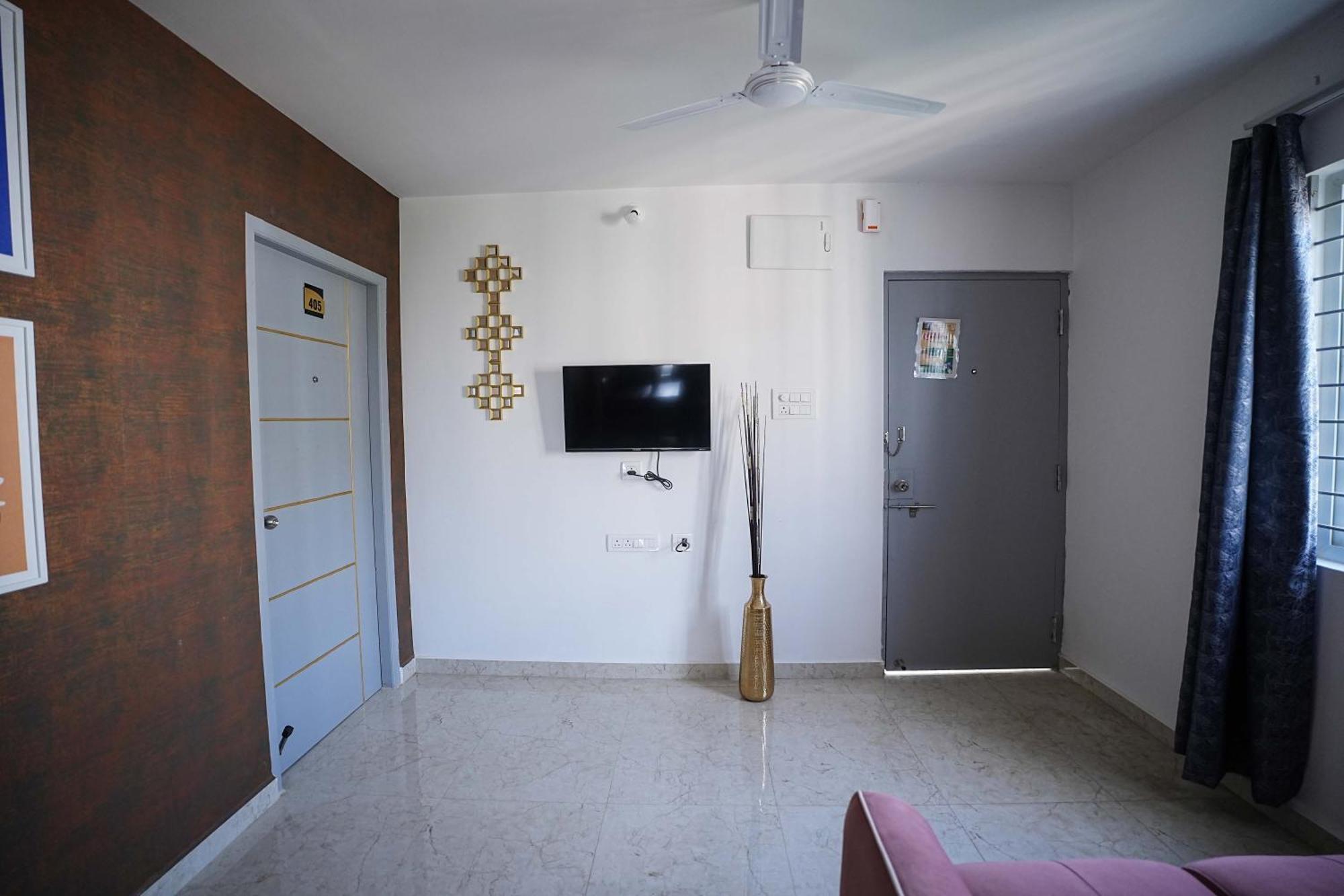 Yellow Bells Studios And Suites Gachibowli Exterior photo