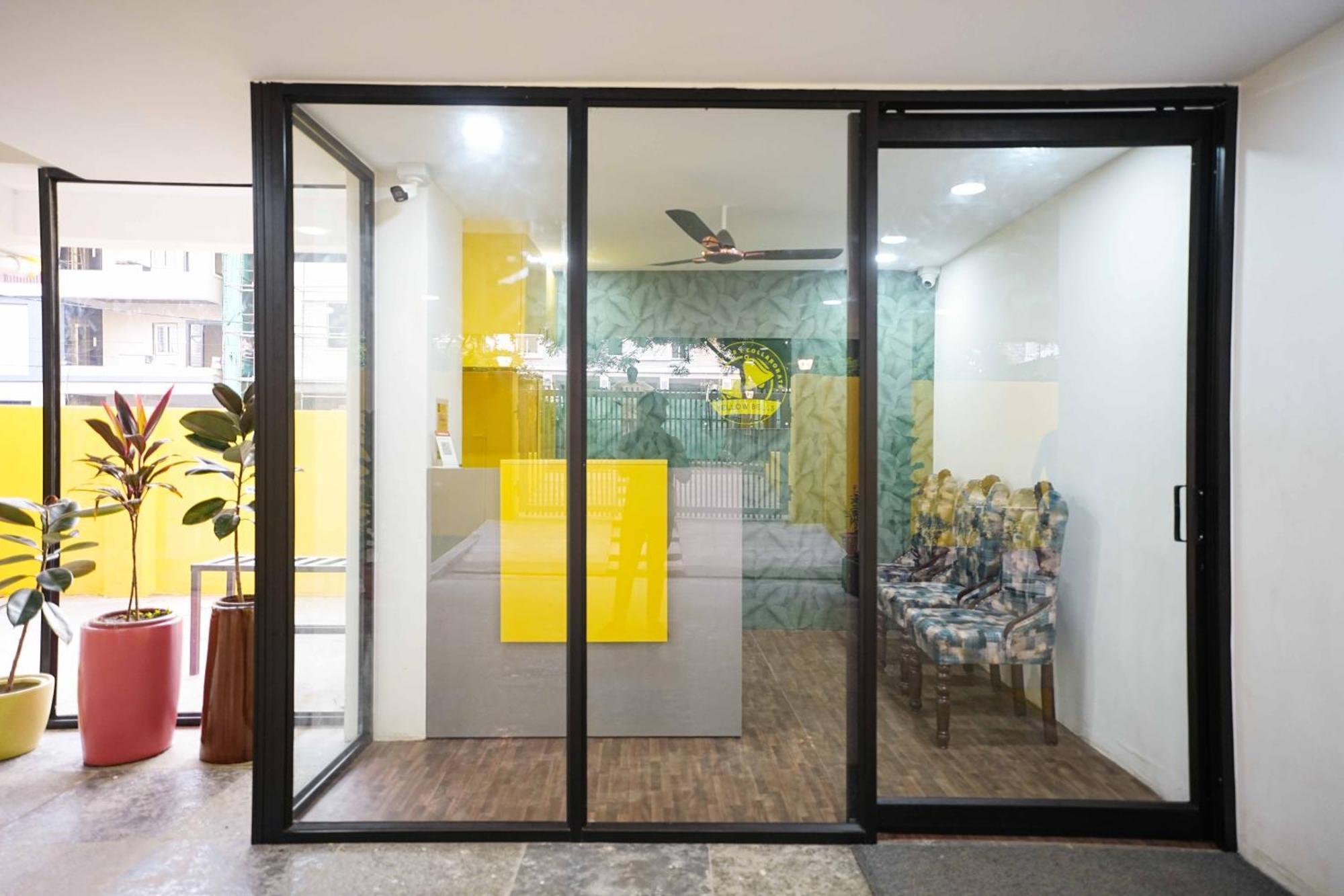 Yellow Bells Studios And Suites Gachibowli Exterior photo
