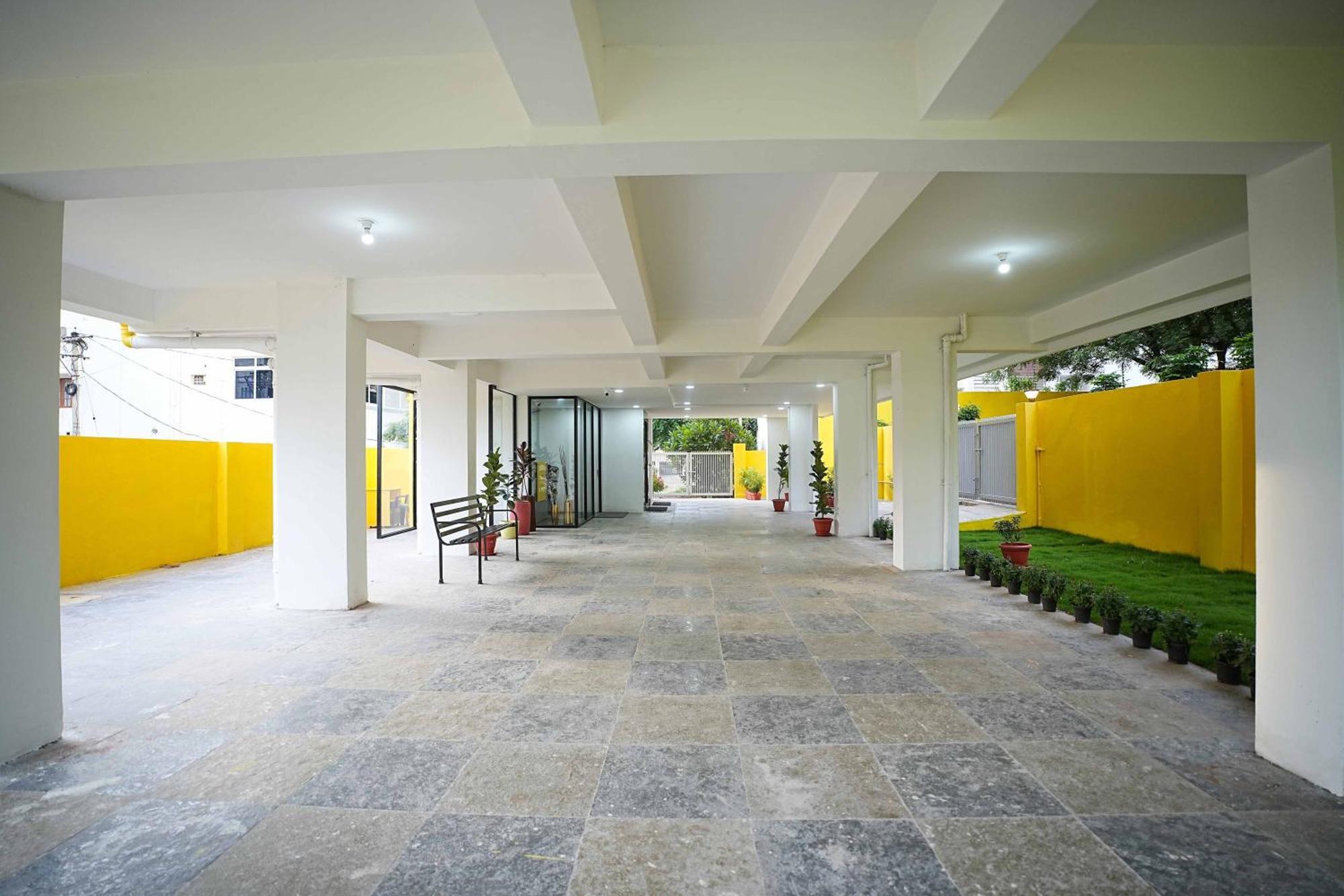 Yellow Bells Studios And Suites Gachibowli Exterior photo