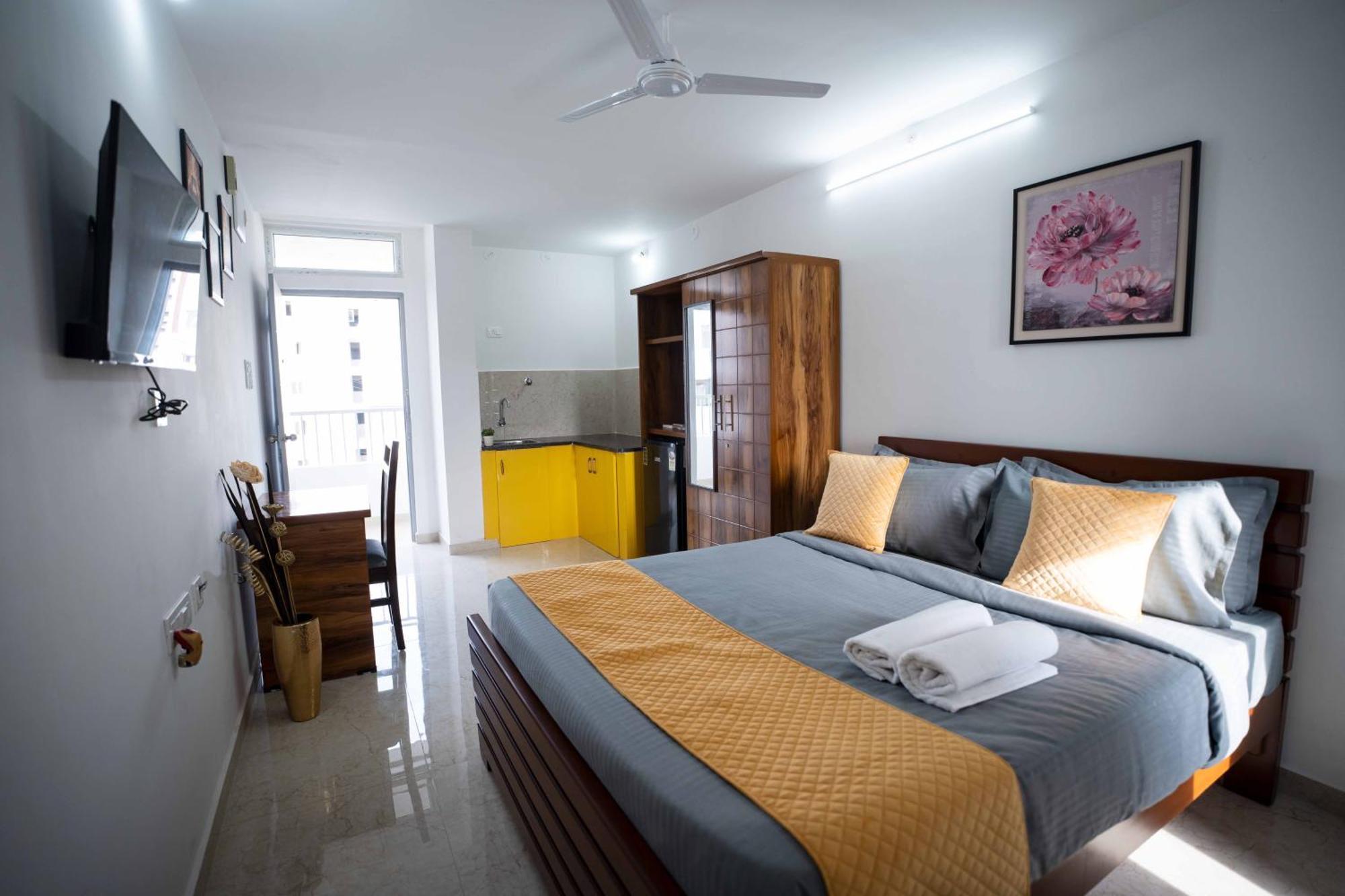 Yellow Bells Studios And Suites Gachibowli Exterior photo